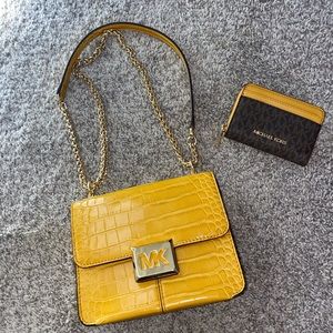 Michael Kors Crossbody & Wallet